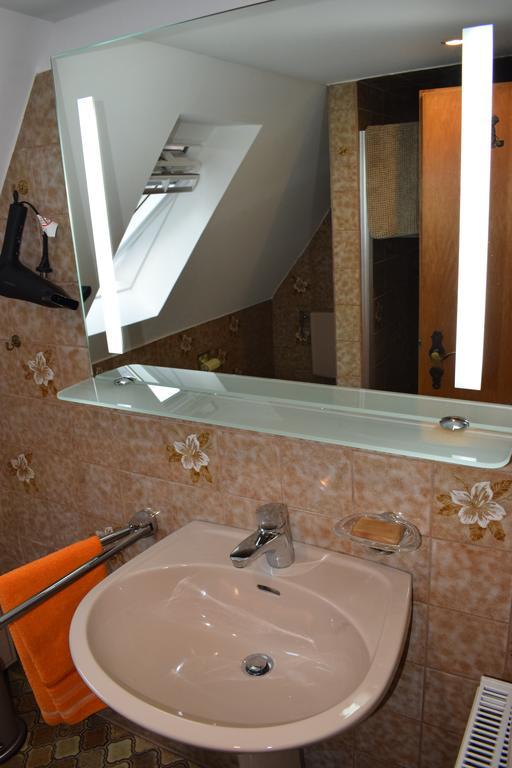 Messewohnung Graefrath Solingen Esterno foto