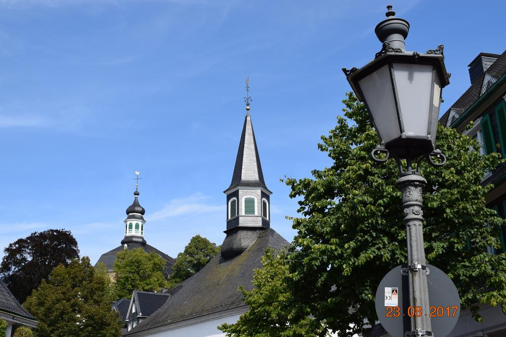 Messewohnung Graefrath Solingen Esterno foto